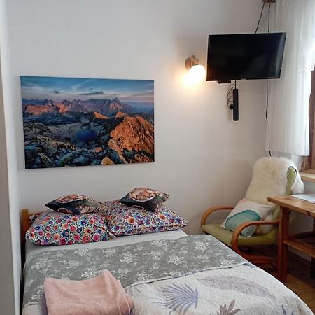 A3Apartament 2 Pokojowy Aneks Kuchenny 2 Lazienki Wlasne Na Korytarzu Villa Jumper Pobyt Na Termach Dla 2 Osob Gratis Zakopane Luaran gambar