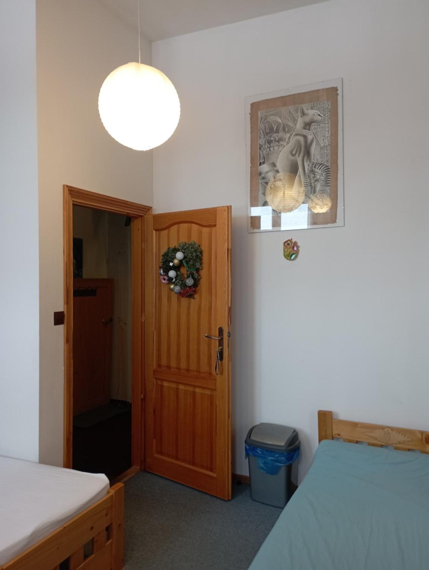 A3Apartament 2 Pokojowy Aneks Kuchenny 2 Lazienki Wlasne Na Korytarzu Villa Jumper Pobyt Na Termach Dla 2 Osob Gratis Zakopane Bilik gambar